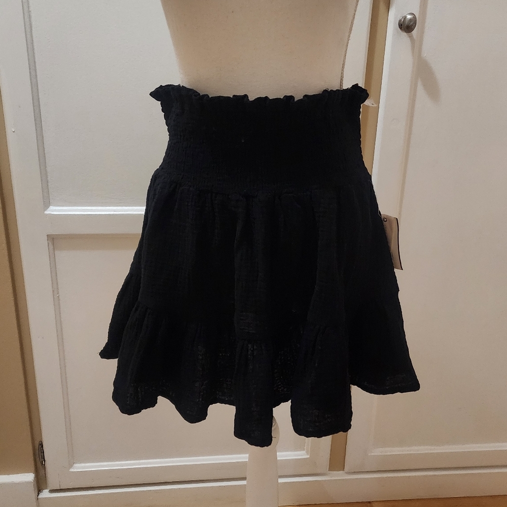 Vanilla Star Elegant Black Skirt. NWT - Picture 3 of 13